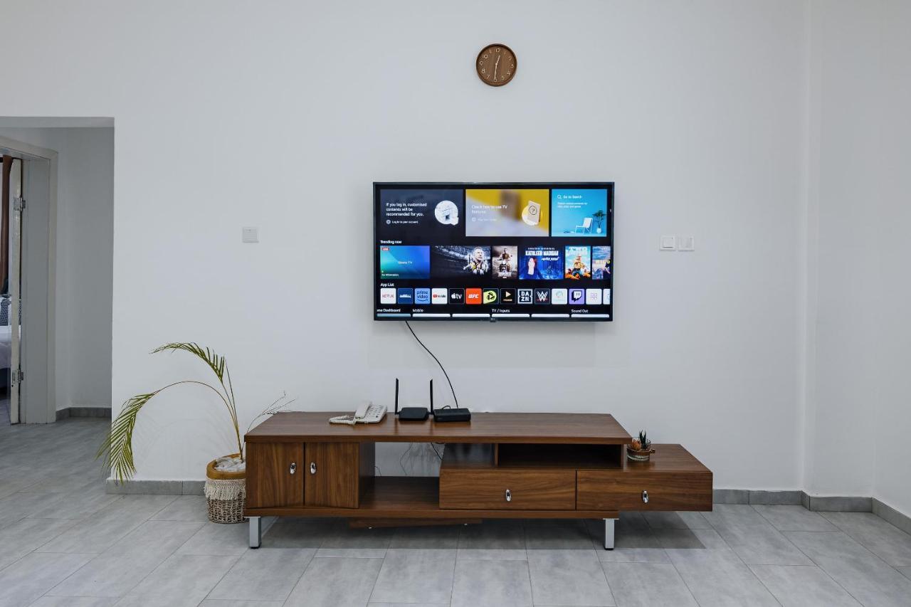 The Avery Apartments At Odomaa Place B, East Airport Accra Esterno foto