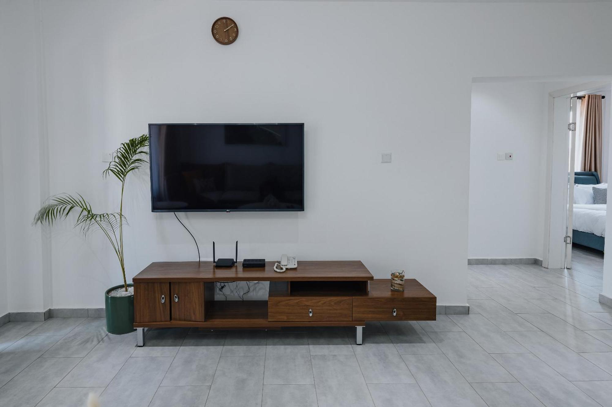 The Avery Apartments At Odomaa Place B, East Airport Accra Esterno foto